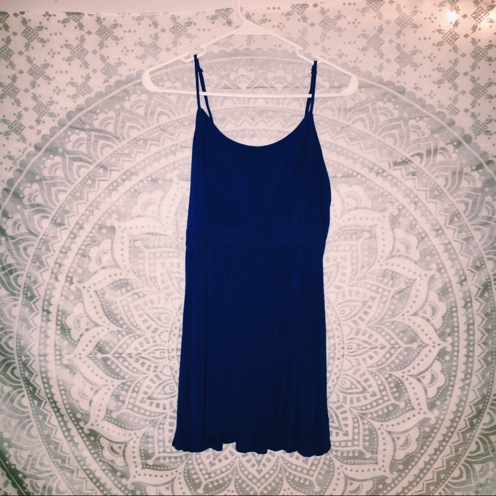 back cut-out dress